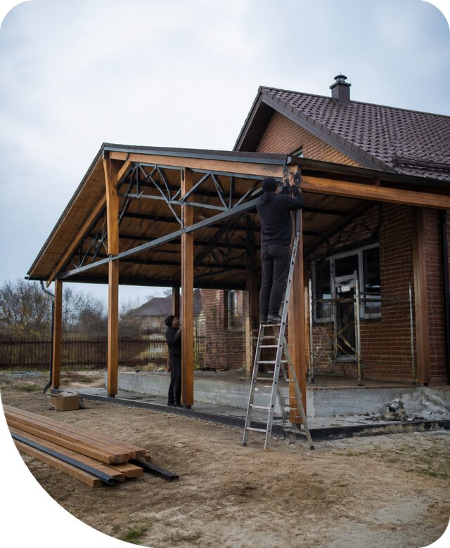 Пристройка навеса к дому и участку в Междуреченске под ключ